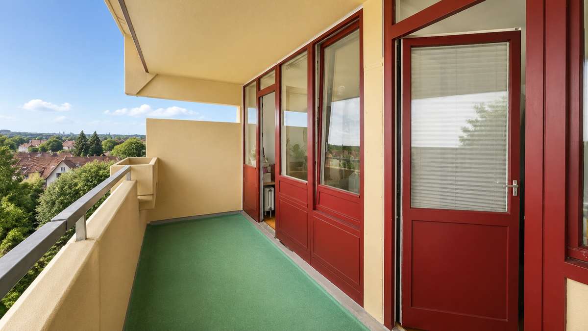 TOP geschnittene 3-Zi. Whg. in Unterschleißheim mit Pool & Sauna