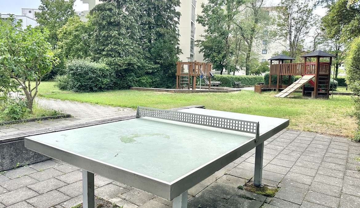 TOP geschnittene 3-Zi. Whg. in Unterschleißheim mit Pool & Sauna