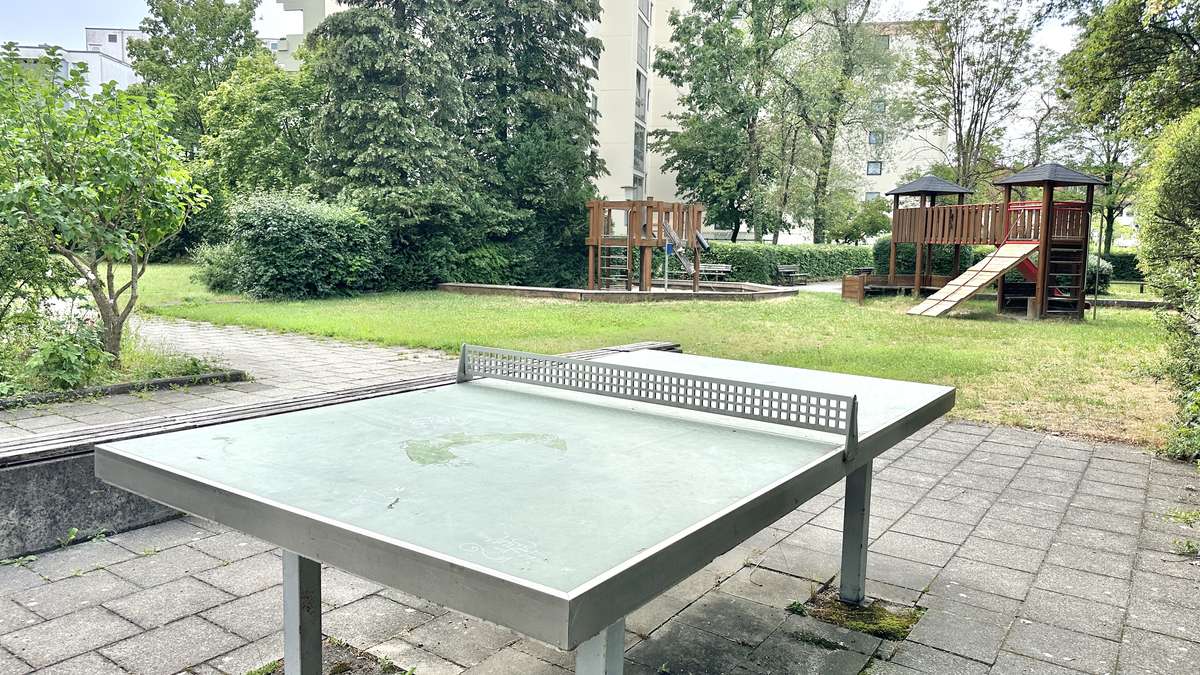 TOP geschnittene 3-Zi. Whg. in Unterschleißheim mit Pool & Sauna