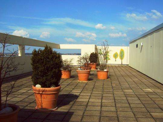 TOP geschnittene 3-Zi. Whg. in Unterschleißheim mit Pool & Sauna