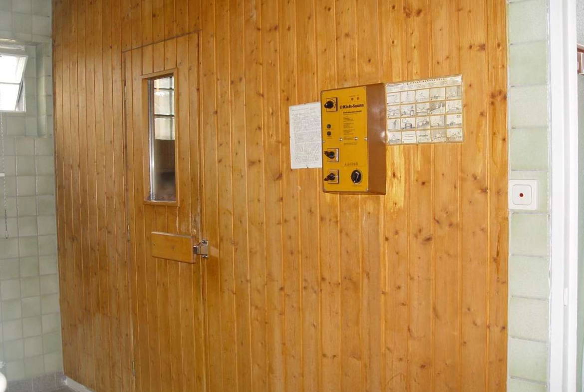 TOP geschnittene 3-Zi. Whg. in Unterschleißheim mit Pool & Sauna