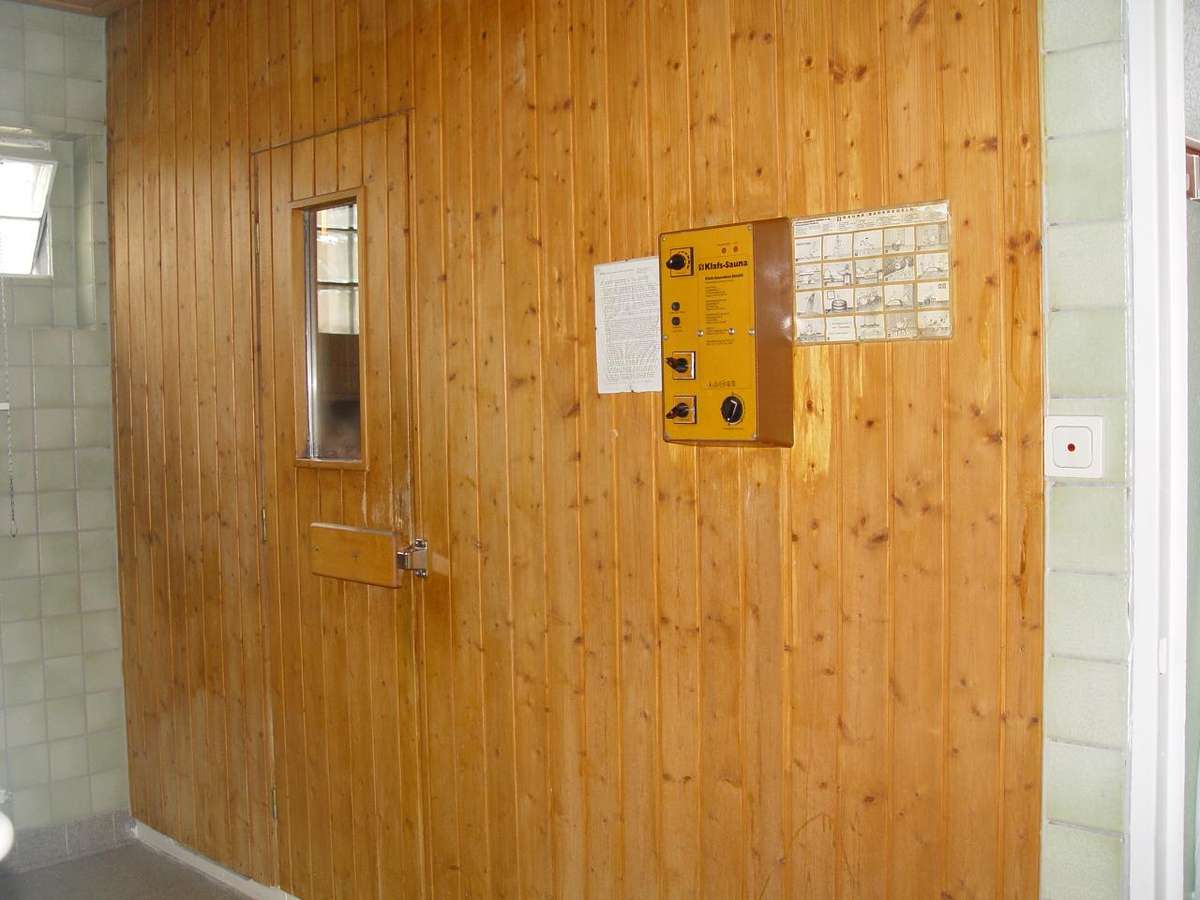 TOP geschnittene 3-Zi. Whg. in Unterschleißheim mit Pool & Sauna