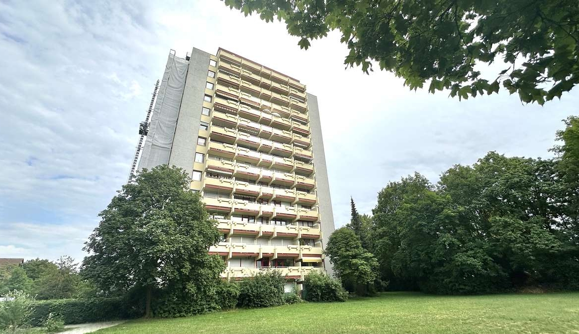 TOP geschnittene 3-Zi. Whg. in Unterschleißheim mit Pool & Sauna