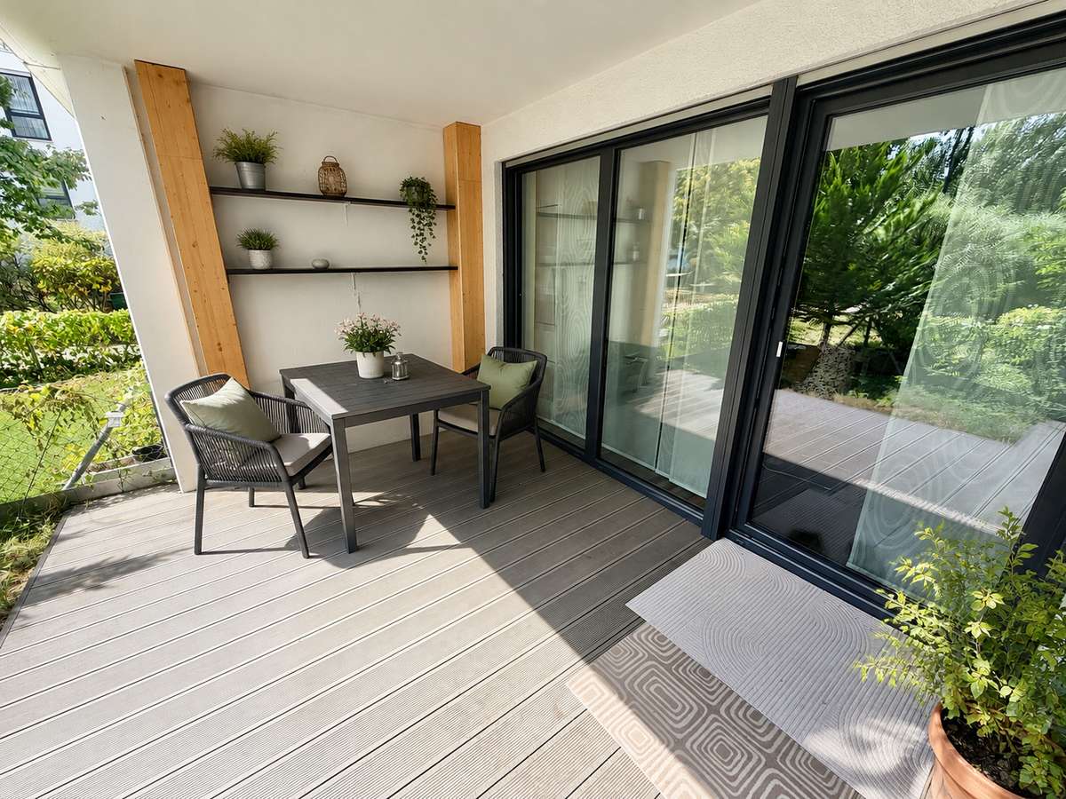 Modernes Wohnglück für die ganze Familie – Neuwertige 4-Zi.-GARTENwhg. mit zwei Bädern & TG
