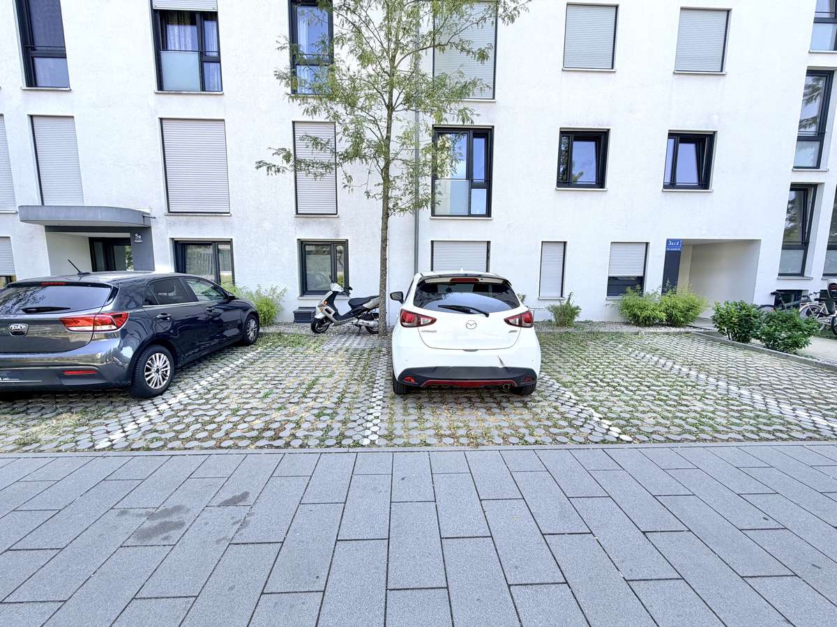 Modernes Wohnglück für die ganze Familie – Neuwertige 4-Zi.-GARTENwhg. mit zwei Bädern & TG