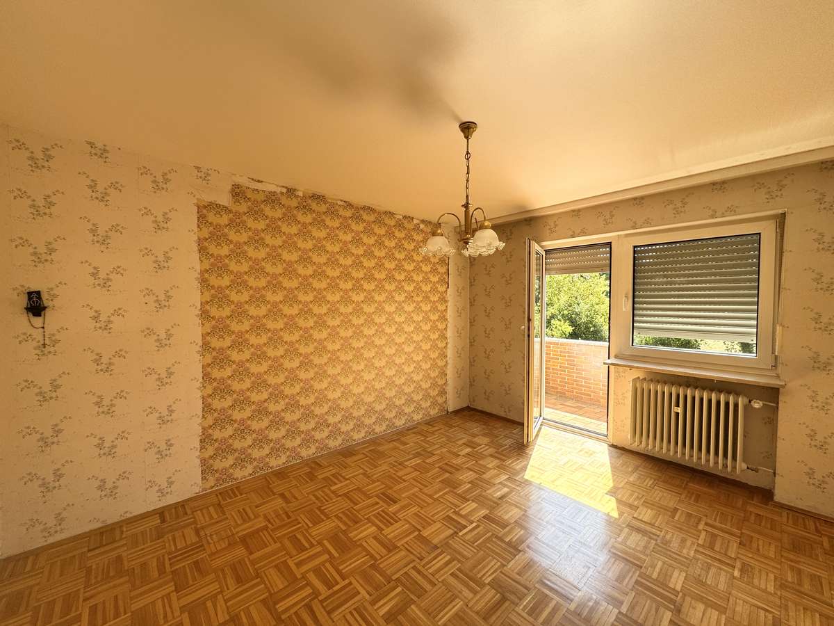 Schlafzimmer Familien aufgepasst ! RMH direkt am Valentinspark – mit viel Potenzial für ihr Traumzuhause