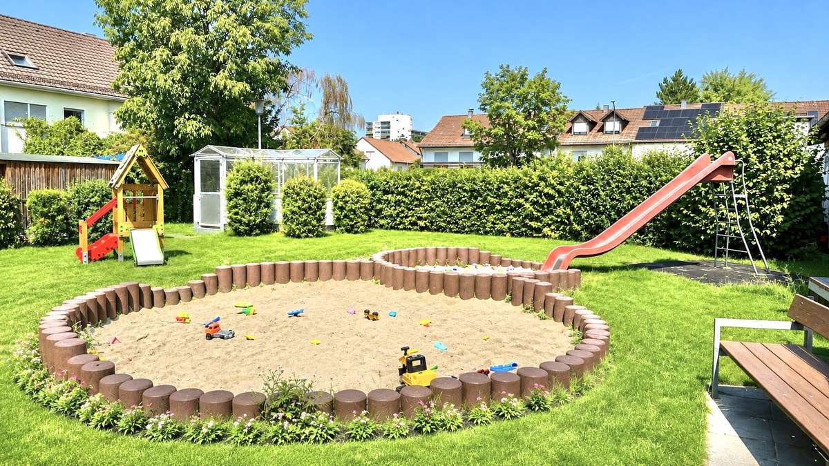 Sandkasten Familien aufgepasst ! RMH direkt am Valentinspark – mit viel Potenzial für ihr Traumzuhause