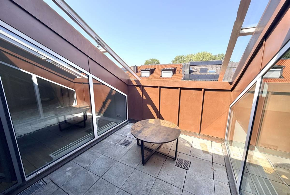 Traumhafte Dachterrasse mit Wintergarten-Funktion – 2-Zi.-Whg mit besonderem Wohngefühl