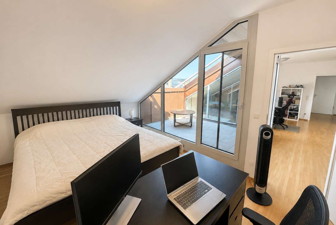 Traumhafte Dachterrasse mit Wintergarten-Funktion – 2-Zi.-Whg mit besonderem Wohngefühl