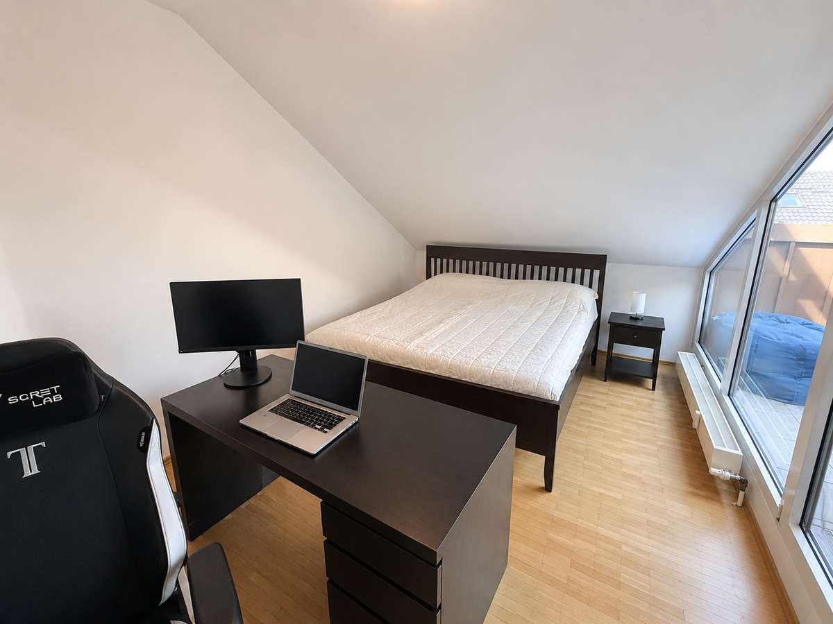 Schlafzimmer Traumhafte Dachterrasse mit Wintergarten-Funktion – 2-Zi.-Whg mit besonderem Wohngefühl