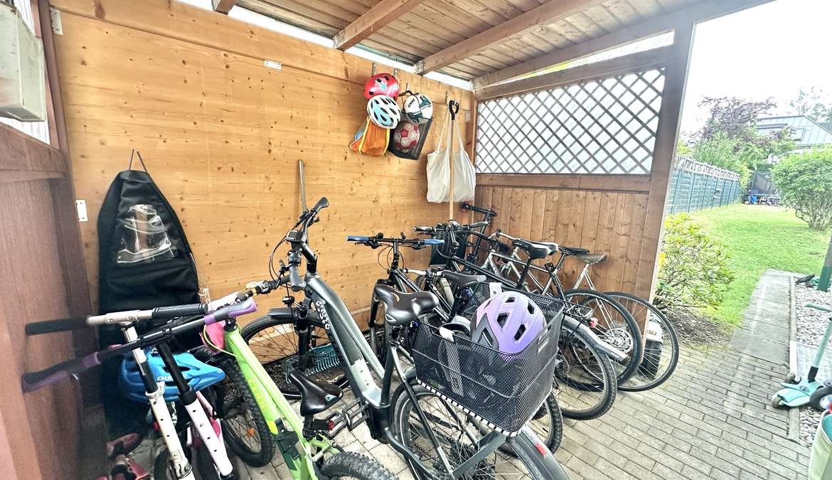 Großzügige 4-Zi. Whg.  mit zwei Balkonen in ruhiger Lage von Harlaching