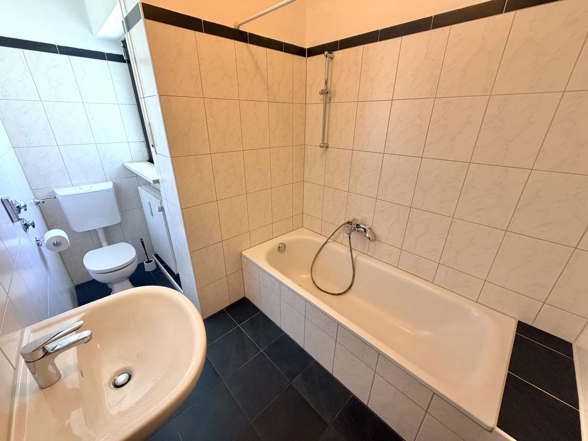 Ideal für Familien – geräumige 4-Zimmer-Wohnung mit Balkon in Pasing