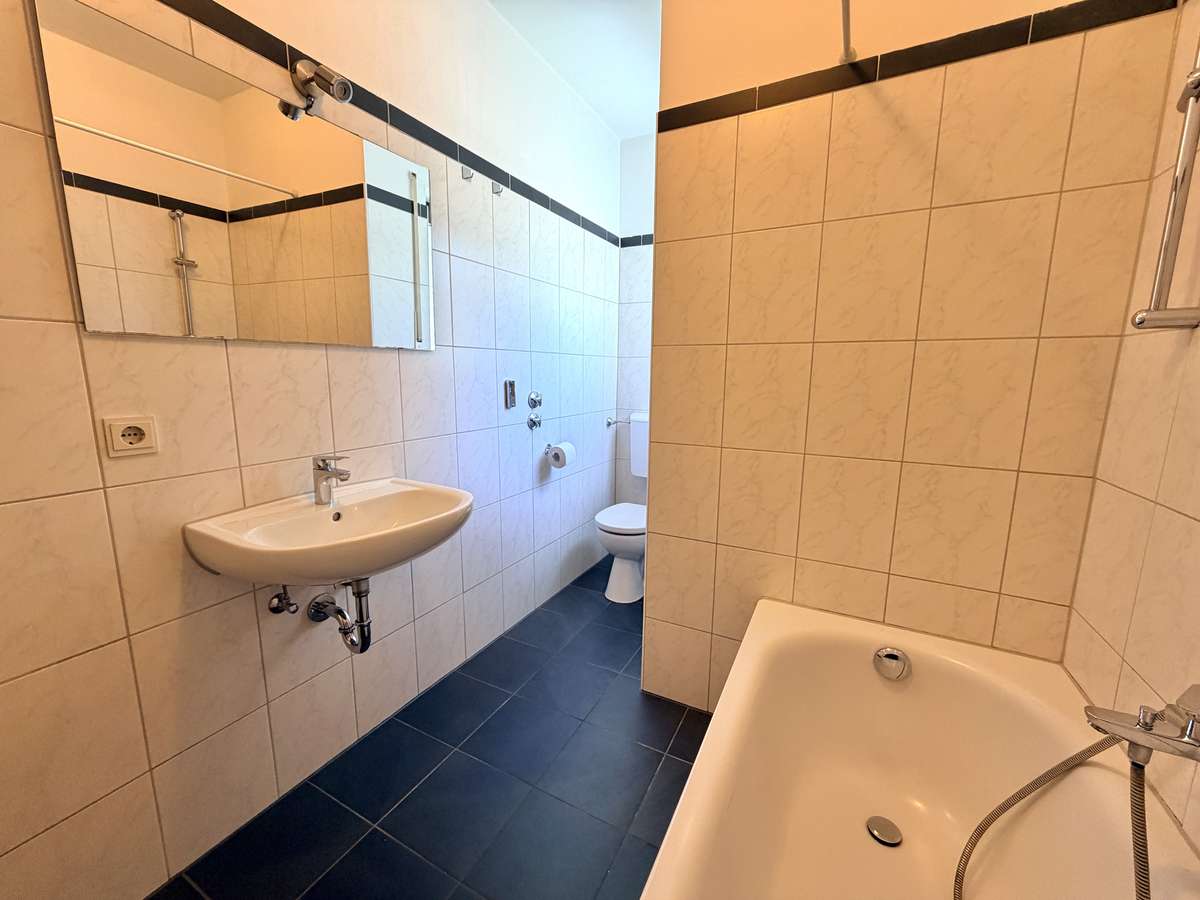 Ideal für Familien – geräumige 4-Zimmer-Wohnung mit Balkon in Pasing