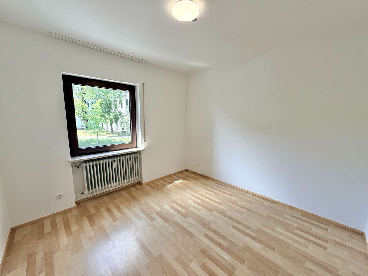 Ideal für Familien – geräumige 4-Zimmer-Wohnung mit Balkon in Pasing