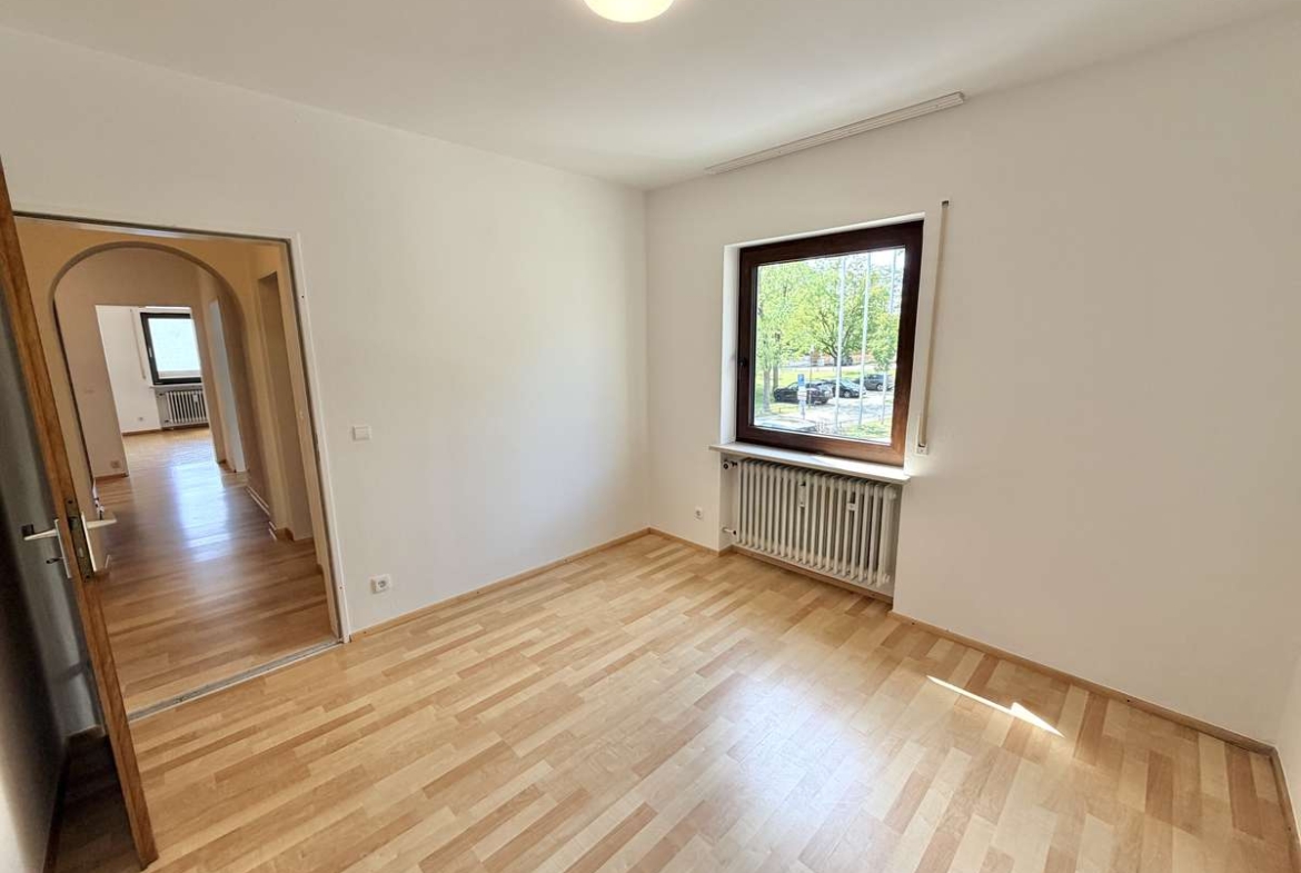 Ideal für Familien – geräumige 4-Zimmer-Wohnung mit Balkon in Pasing