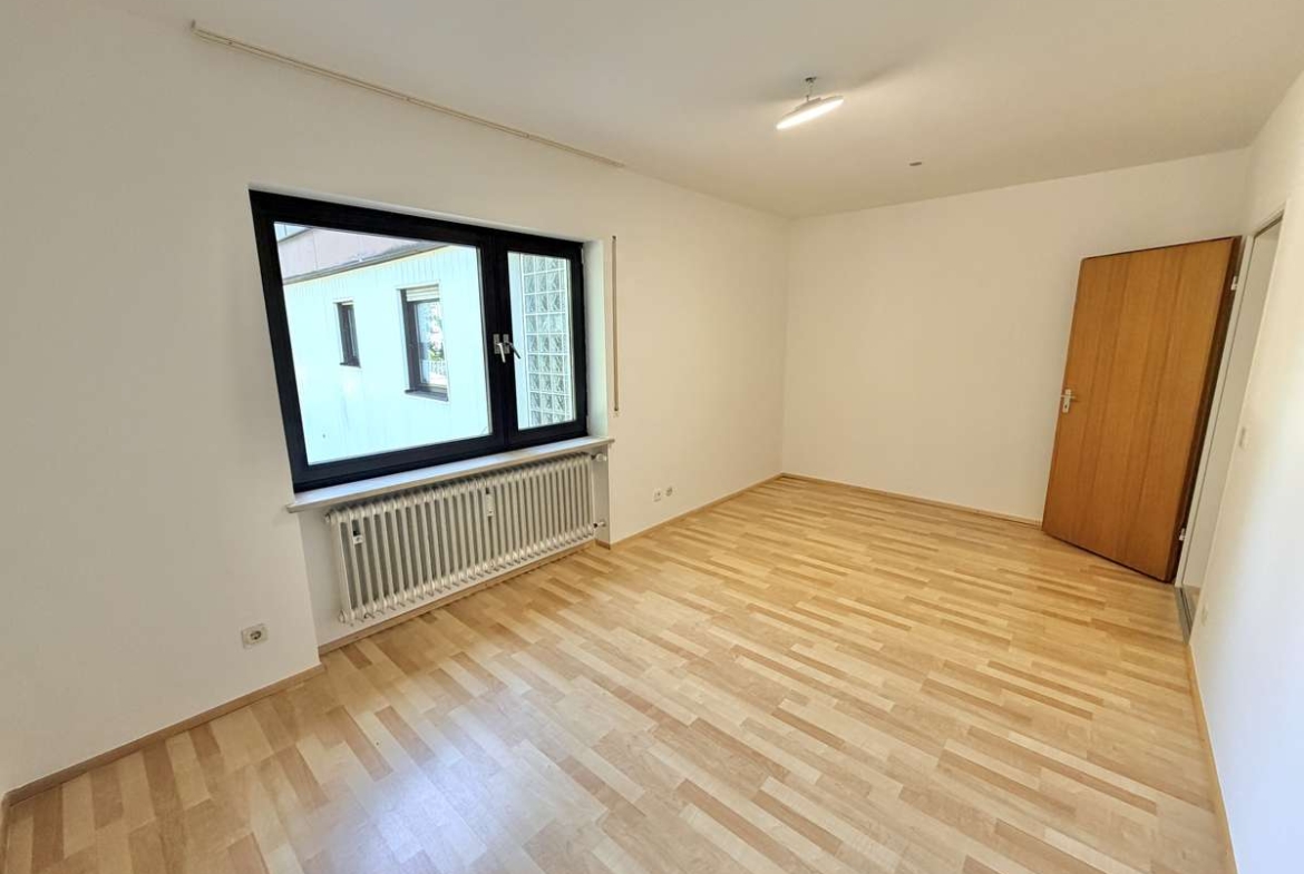 Ideal für Familien – geräumige 4-Zimmer-Wohnung mit Balkon in Pasing