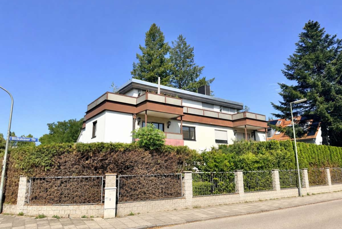 Ideal für Familien – geräumige 4-Zimmer-Wohnung mit Balkon in Pasing