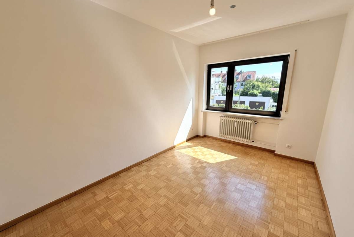 Ideal für Familien – geräumige 4-Zimmer-Wohnung mit Balkon in Pasing