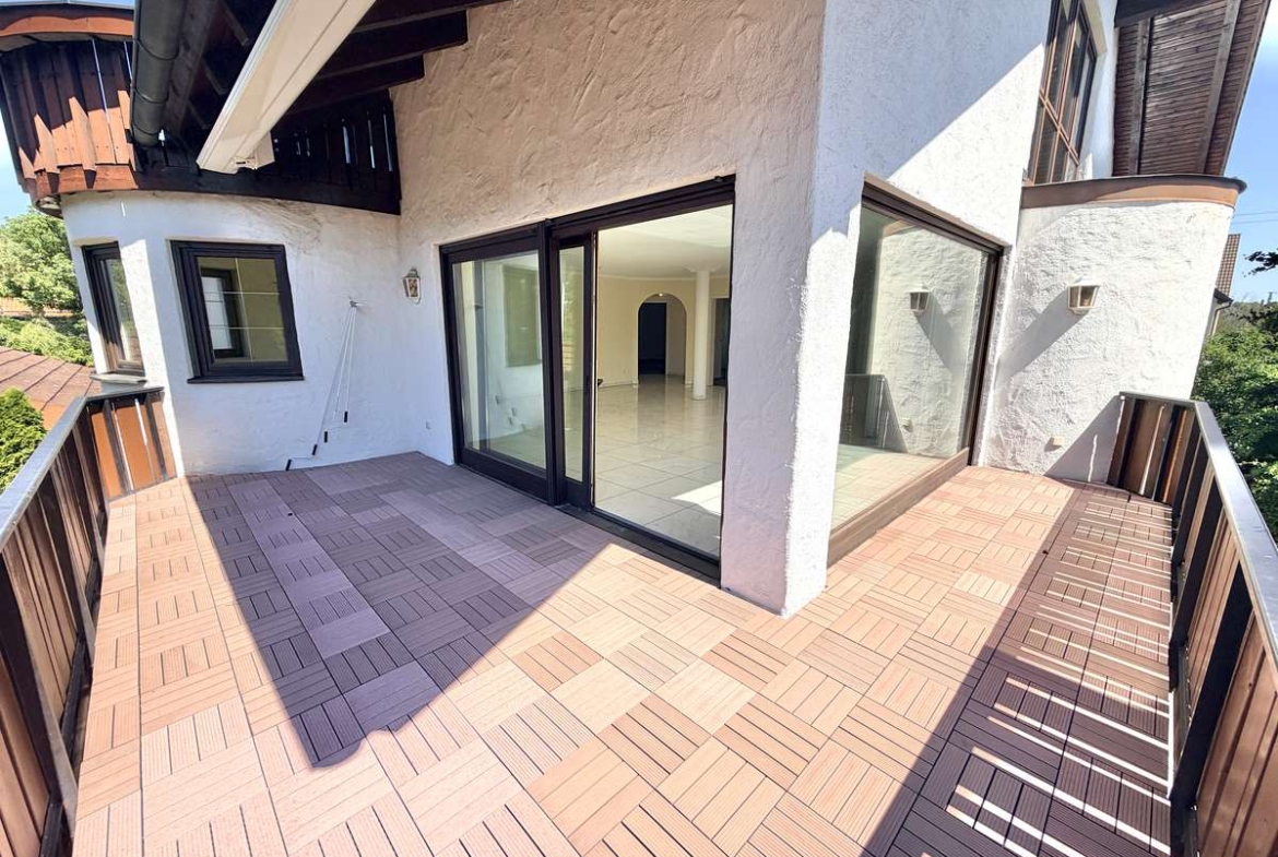 Luxuriöse 3-Zi.-Familienwhg. in ruhiger grüner Lage mit großer Südterrasse in Unterschleißheim