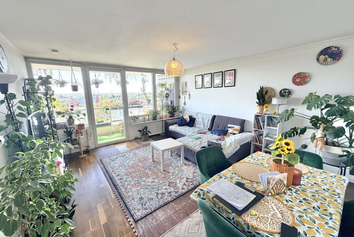 Exklusive 3-Zi. Whg mit großem SÜDBALKON und POOL in USH