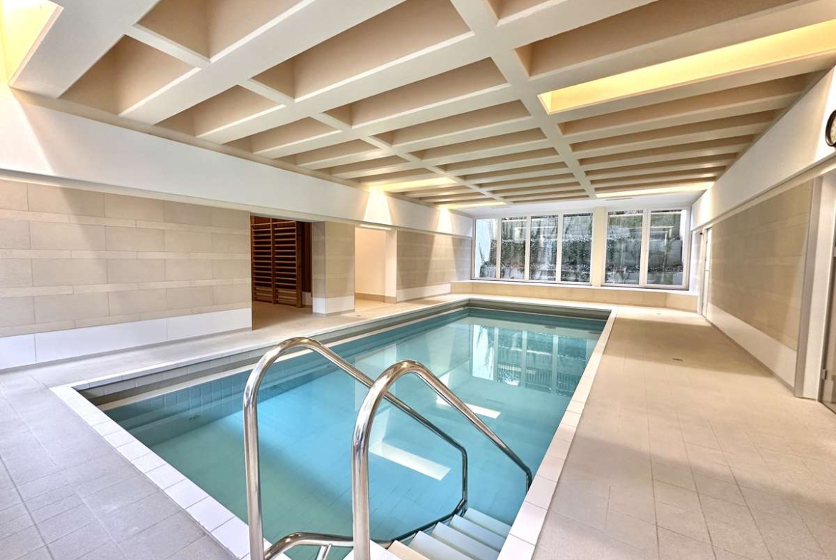 Exklusive 3-Zi. Whg mit großem SÜDBALKON und POOL in USH