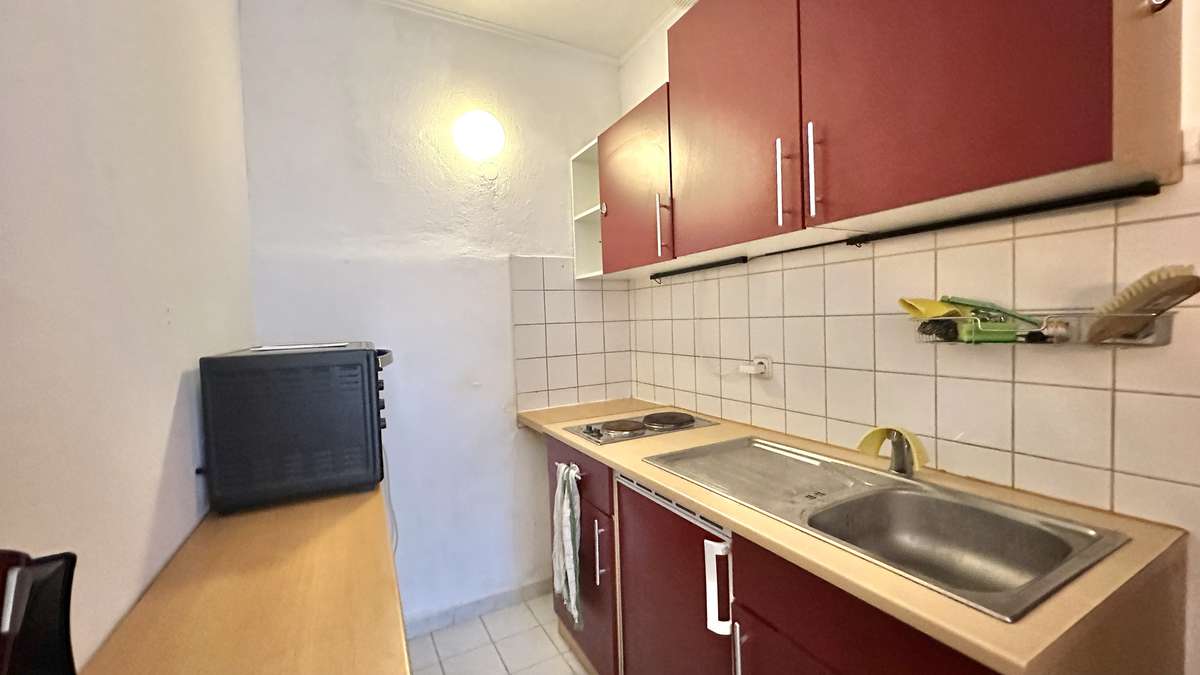 Küche inkl. EBK Zentral wohnen, ruhig schlafen – 45m² im Rückgebäude in der Isarvorstadt