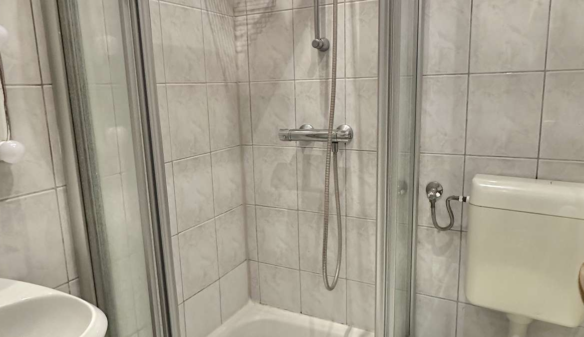 Zentral wohnen, ruhig schlafen – 45m² im Rückgebäude in der Isarvorstadt