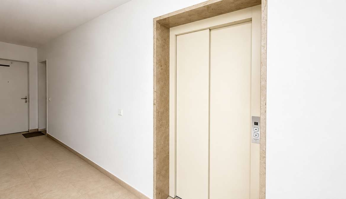 **Renovieren & selbst gestalten 2-Zi. Whg. mit Blk, EBK & TG – Sofort bezugsfrei **