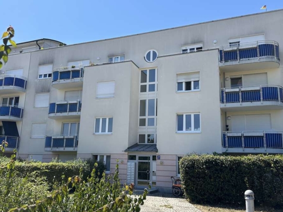 **Renovieren & selbst gestalten 2-Zi. Whg. mit Blk, EBK & TG – Sofort bezugsfrei **