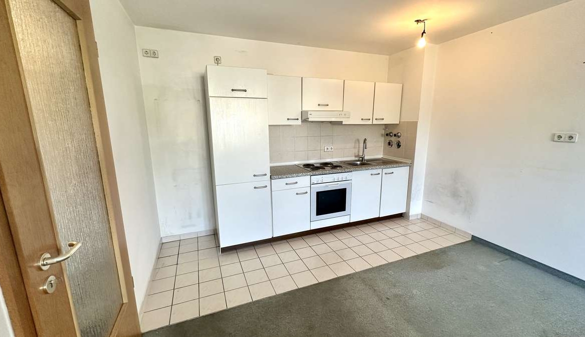 **Renovieren & selbst gestalten 2-Zi. Whg. mit Blk, EBK & TG – Sofort bezugsfrei **