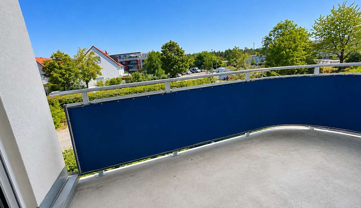**Renovieren & selbst gestalten 2-Zi. Whg. mit Blk, EBK & TG – Sofort bezugsfrei **