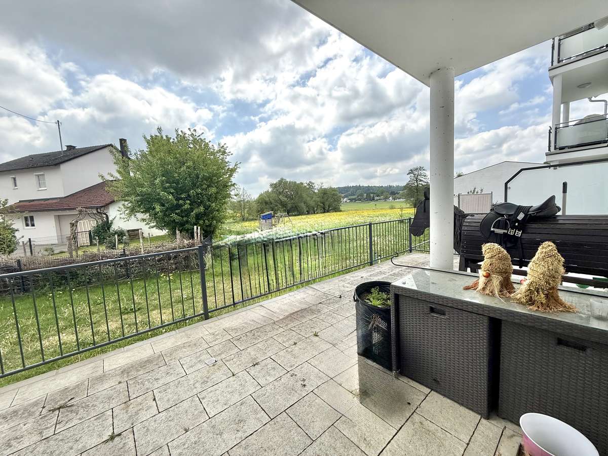 Terrasse Sonnige 4-Zi-Whg. für FAMILIEN – in grüner Lage bei Pfaffenhofen an der Ilm