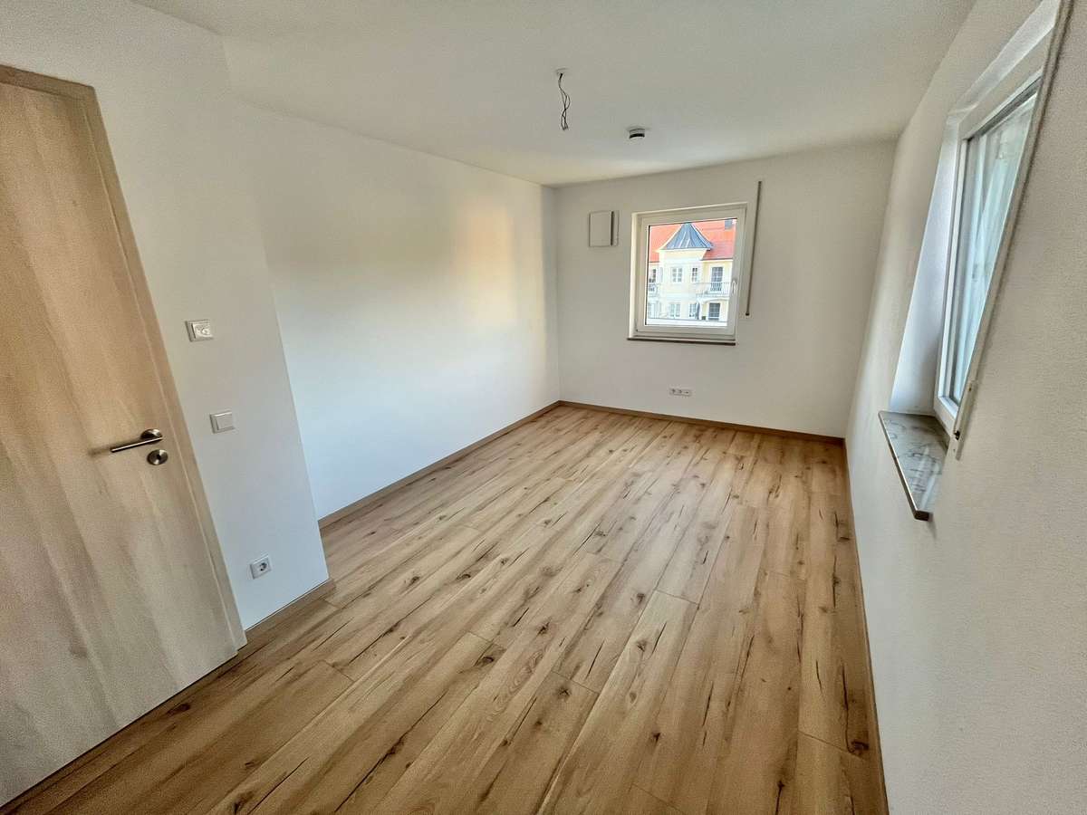 Arbeitszimmer Sonnige 4-Zi-Whg. für FAMILIEN – in grüner Lage bei Pfaffenhofen an der Ilm
