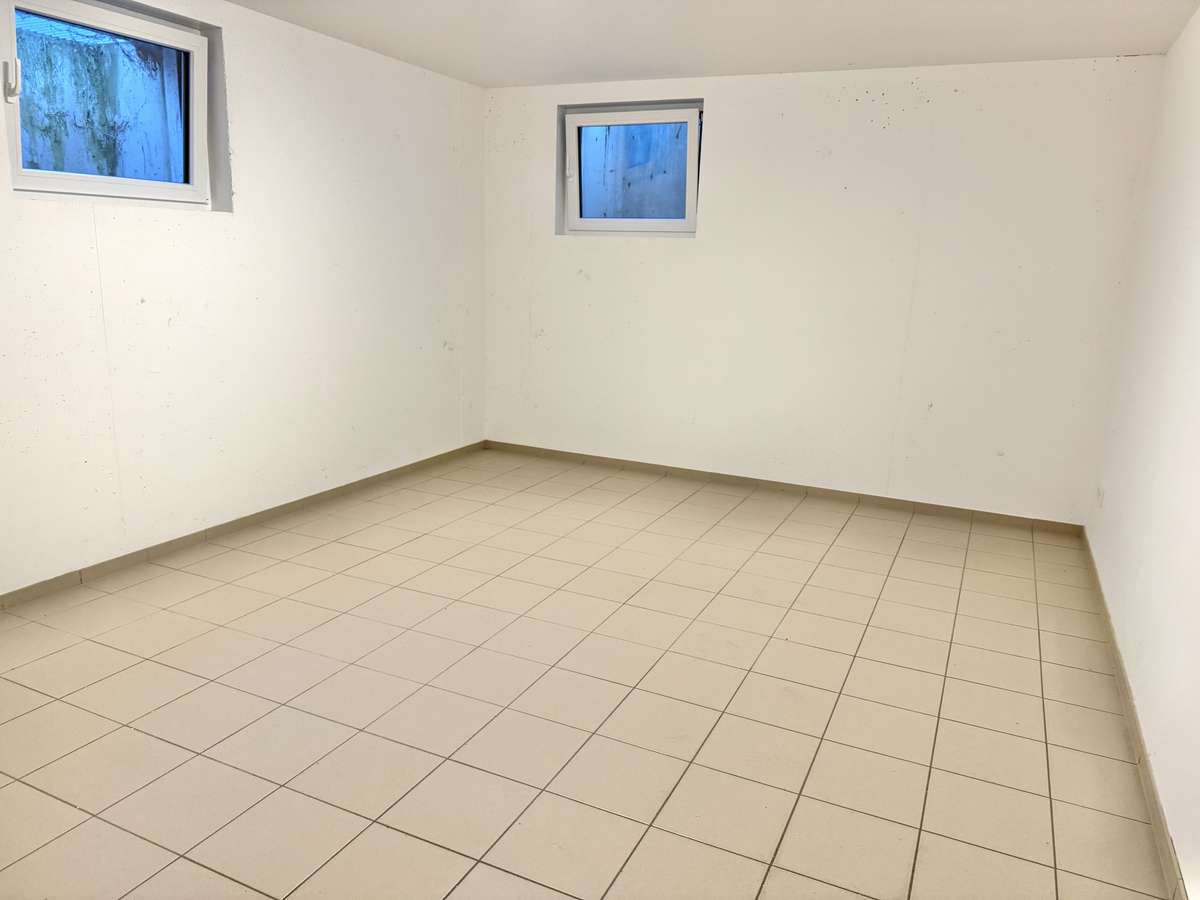 Keller Sonnige 4-Zi-Whg. für FAMILIEN – in grüner Lage bei Pfaffenhofen an der Ilm