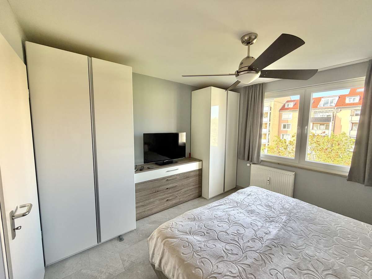 Sonnige, teils möblierte 3-Zi Whg. mit großem SÜDBALKON in USH