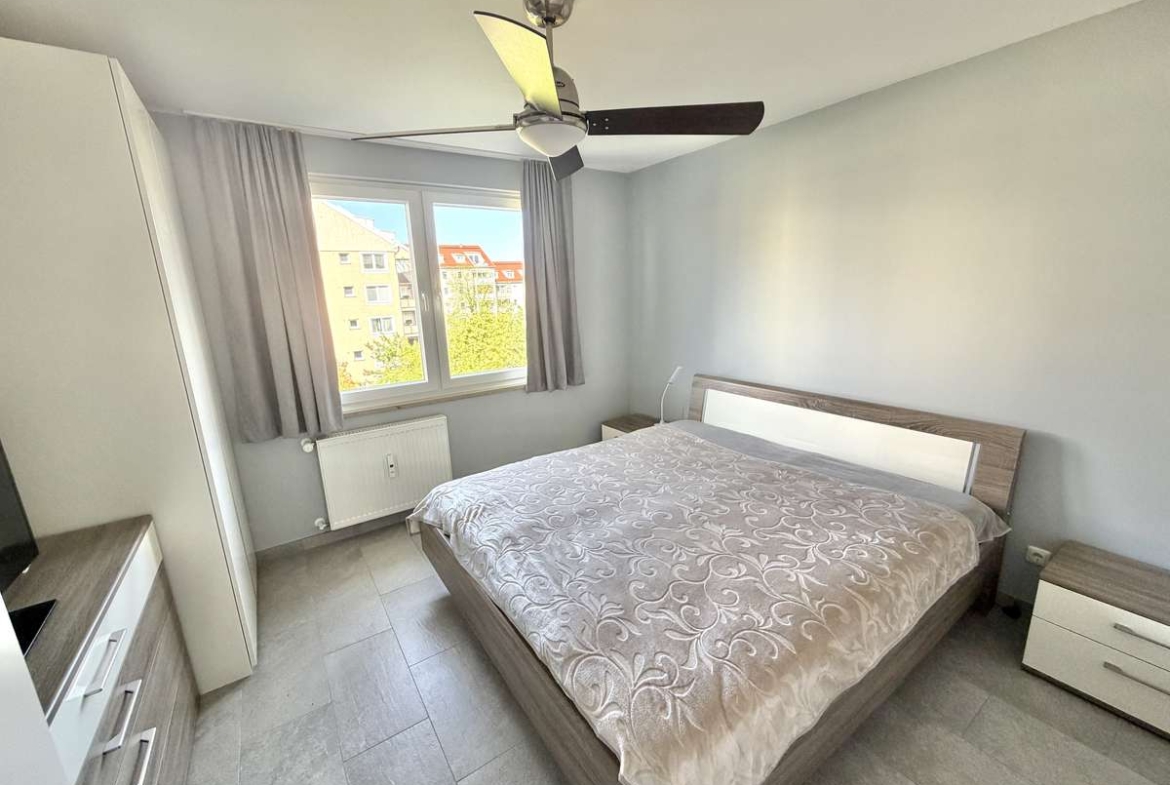 Sonnige, teils möblierte 3-Zi Whg. mit großem SÜDBALKON in USH
