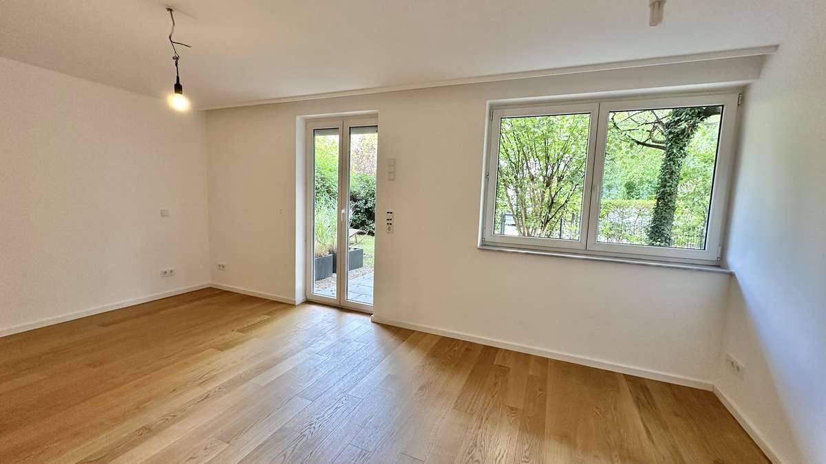 Stadtleben trifft Gartenglück – attraktive 2,5-Zimmer-Wohnung in München (Solln)