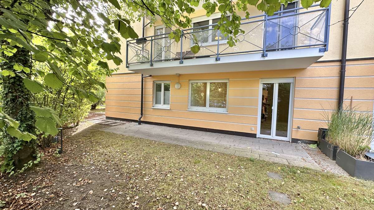 Stadtleben trifft Gartenglück – attraktive 2,5-Zimmer-Wohnung in München (Solln)