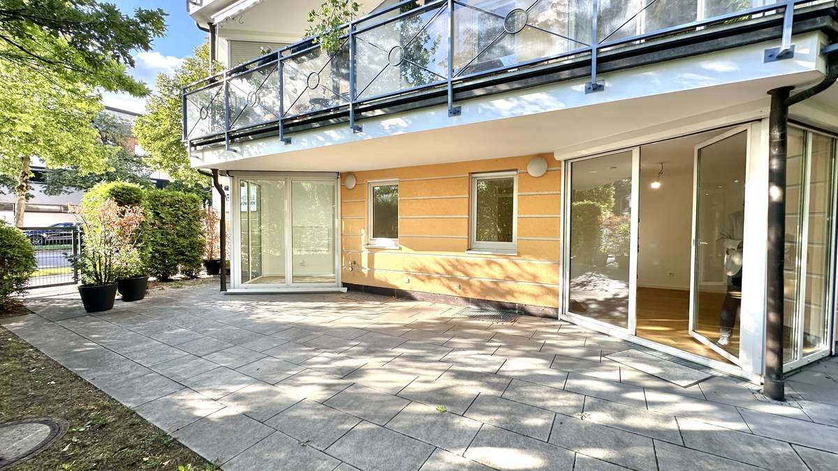 Stadtleben trifft Gartenglück – attraktive 2,5-Zimmer-Wohnung in München (Solln)