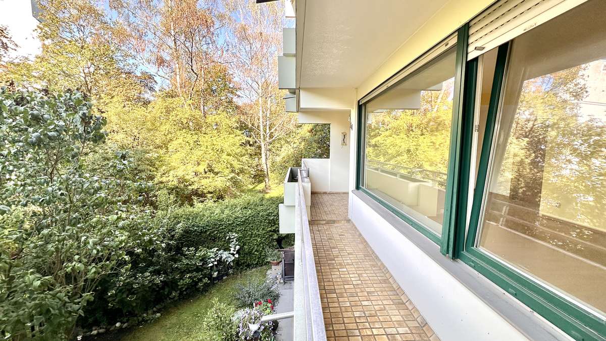 Ab sofort frei !! 3- Zi. Whg.  mit Südbalkon und Raum für ihre Wohnideen – Nähe S1