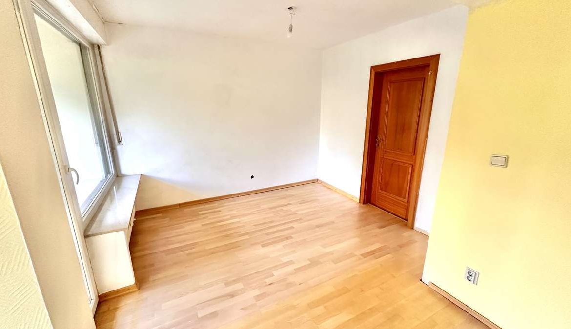 Ab sofort frei !! 3- Zi. Whg.  mit Südbalkon und Raum für ihre Wohnideen – Nähe S1