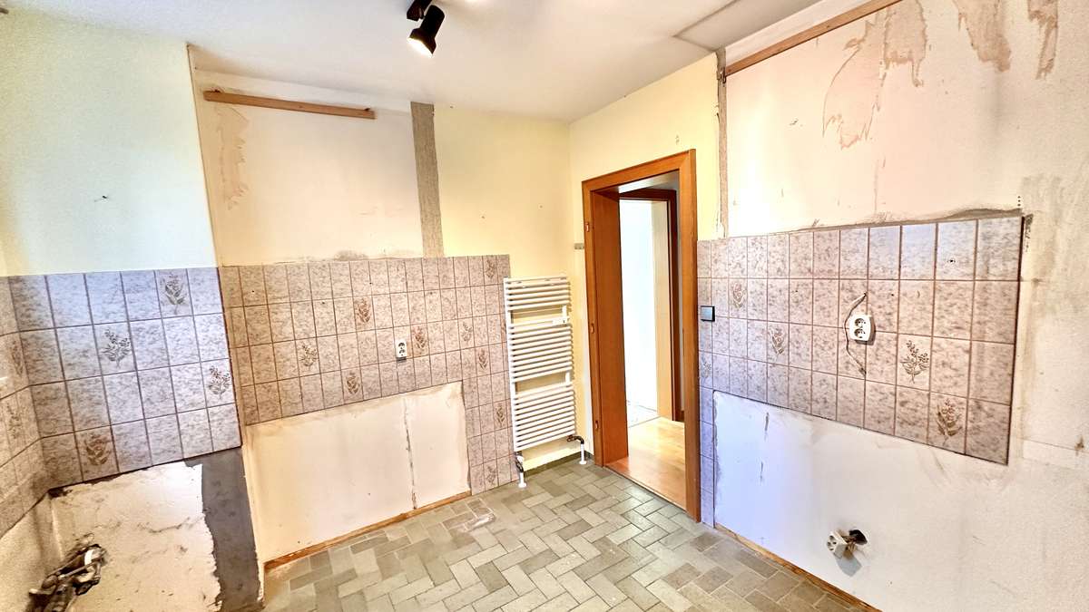Ab sofort frei !! 3- Zi. Whg.  mit Südbalkon und Raum für ihre Wohnideen – Nähe S1