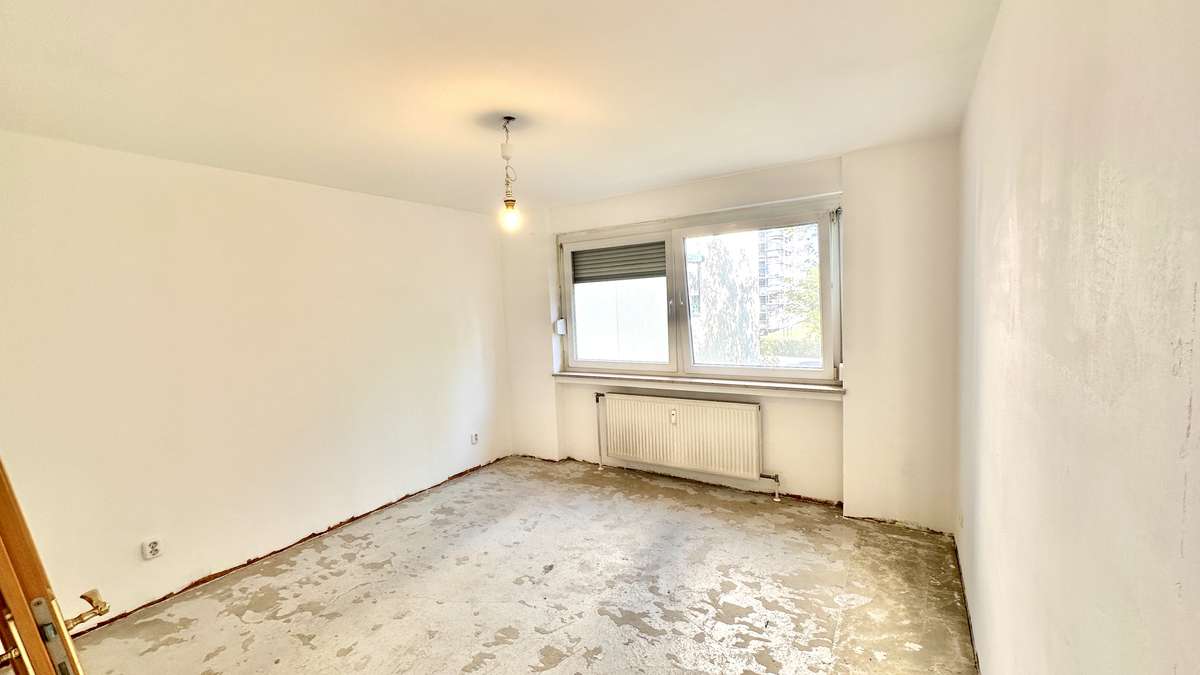 Ab sofort frei !! 3- Zi. Whg.  mit Südbalkon und Raum für ihre Wohnideen – Nähe S1