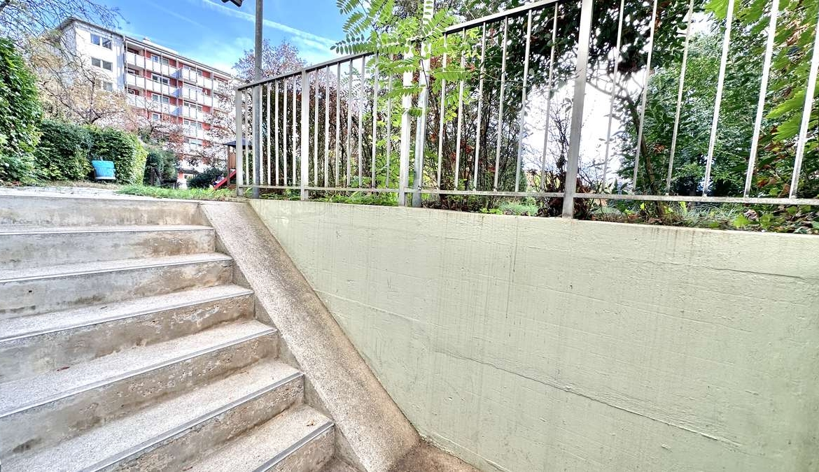Ab sofort frei !! 3- Zi. Whg.  mit Südbalkon und Raum für ihre Wohnideen – Nähe S1