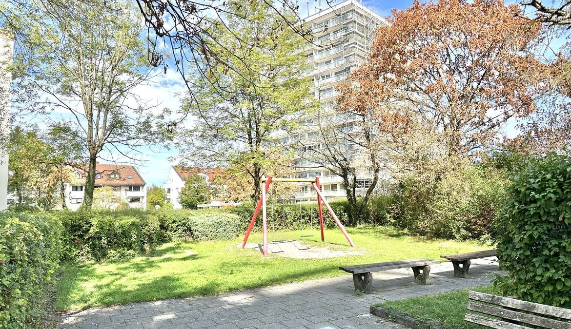 Ab sofort frei !! 3- Zi. Whg.  mit Südbalkon und Raum für ihre Wohnideen – Nähe S1