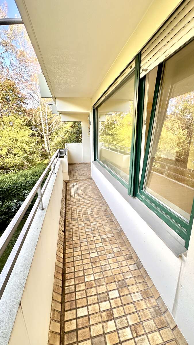 Ab sofort frei !! 3- Zi. Whg.  mit Südbalkon und Raum für ihre Wohnideen – Nähe S1