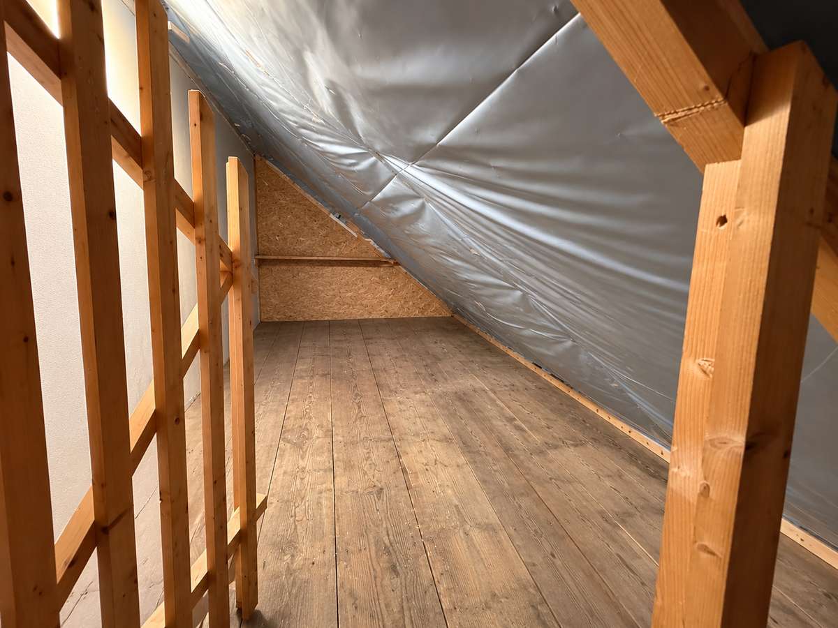 Helle 2-Zimmer-Wohnung mit 68 m² – Hausmeisterdienste willkommen