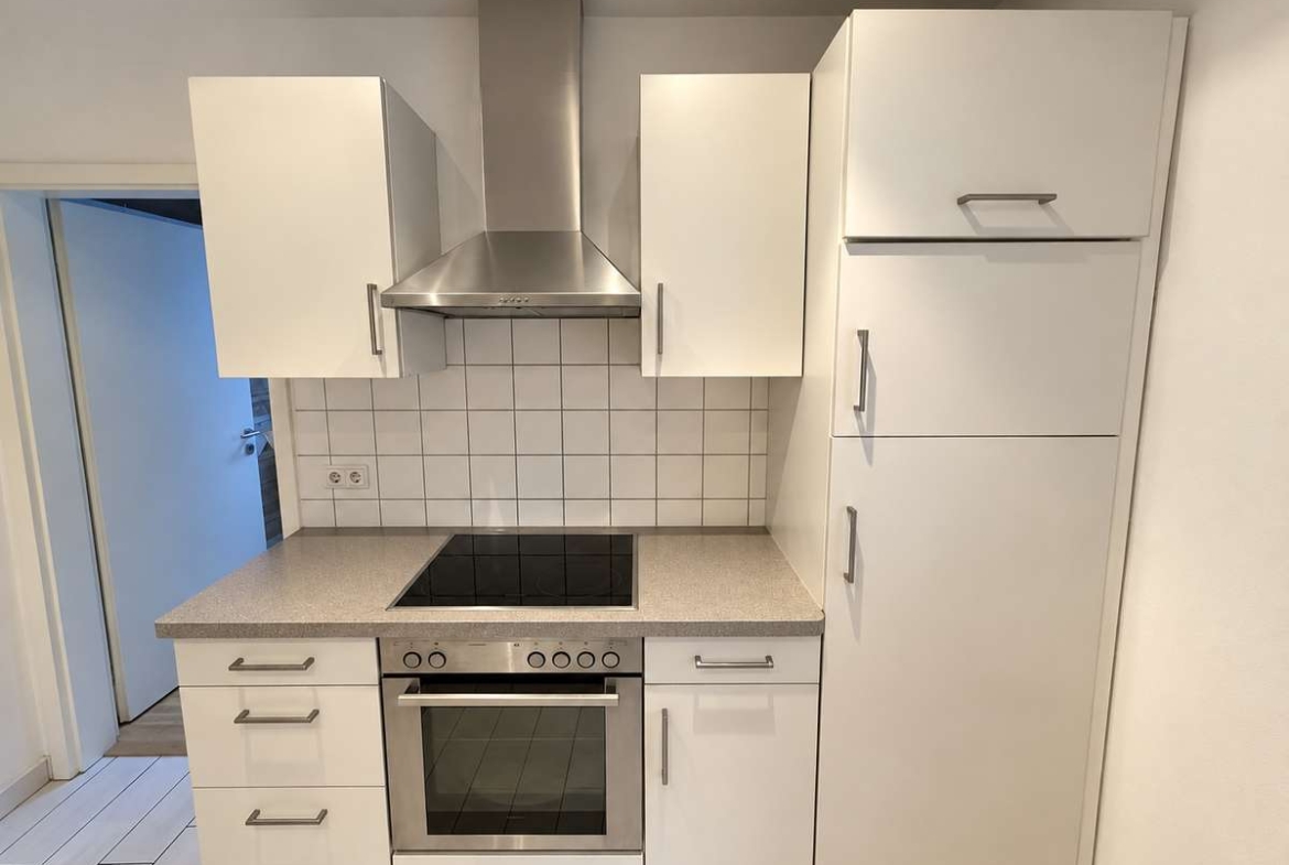 Helle 2-Zimmer-Wohnung mit 68 m² – Hausmeisterdienste willkommen
