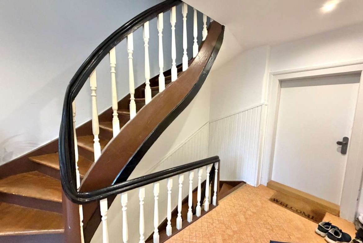 Helle 2-Zimmer-Wohnung mit 68 m² – Hausmeisterdienste willkommen