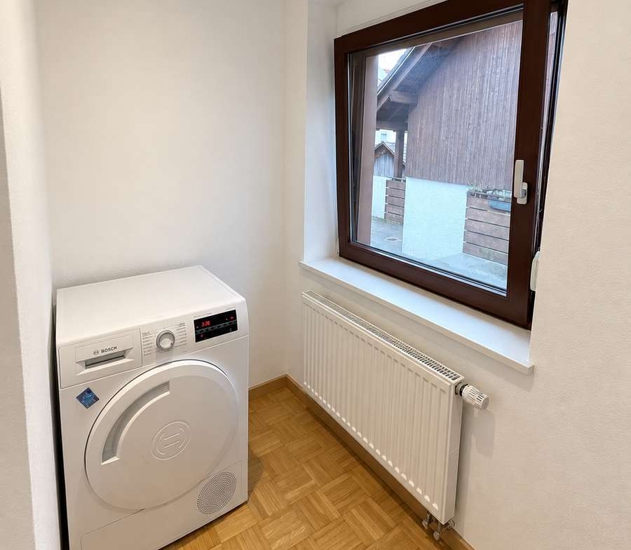Helle 2-Zimmer-Wohnung mit 68 m² – Hausmeisterdienste willkommen